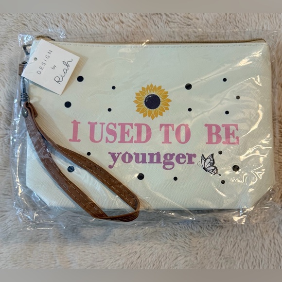 riah fashion Handbags - Wristlet Bag by Riah - I Used To Be Younger